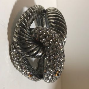 Silver braid hinged bracket